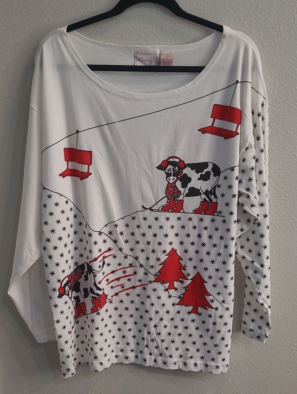 Kimberly Lane White Tee with Red Ski Cow Graphic - Playful Winter Top Cotton M - Picture 1 of 7